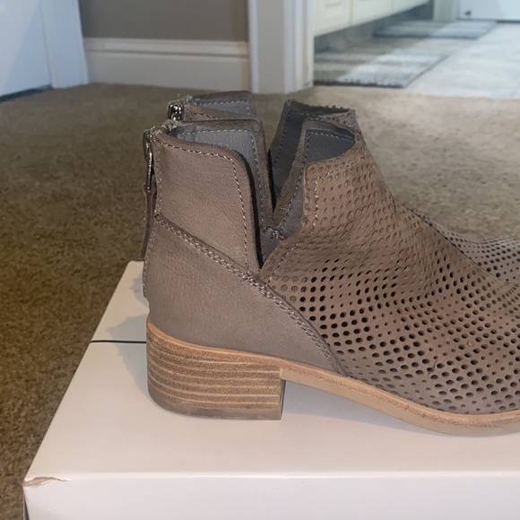 Dolce Vita Bootie - Picture 6 of 7